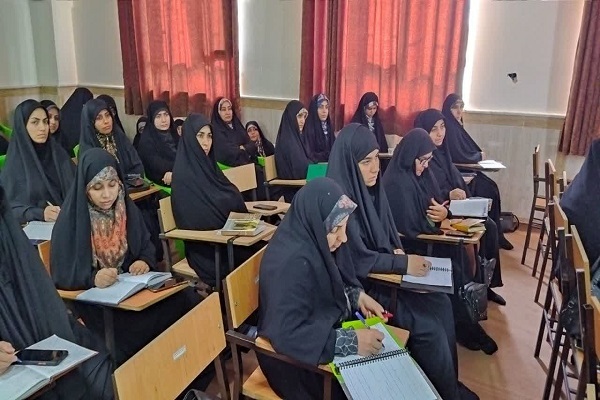 برگزاری دوره دانش افزایی الزامات تبلیغی در شهرستان لامرد+تصاویر
