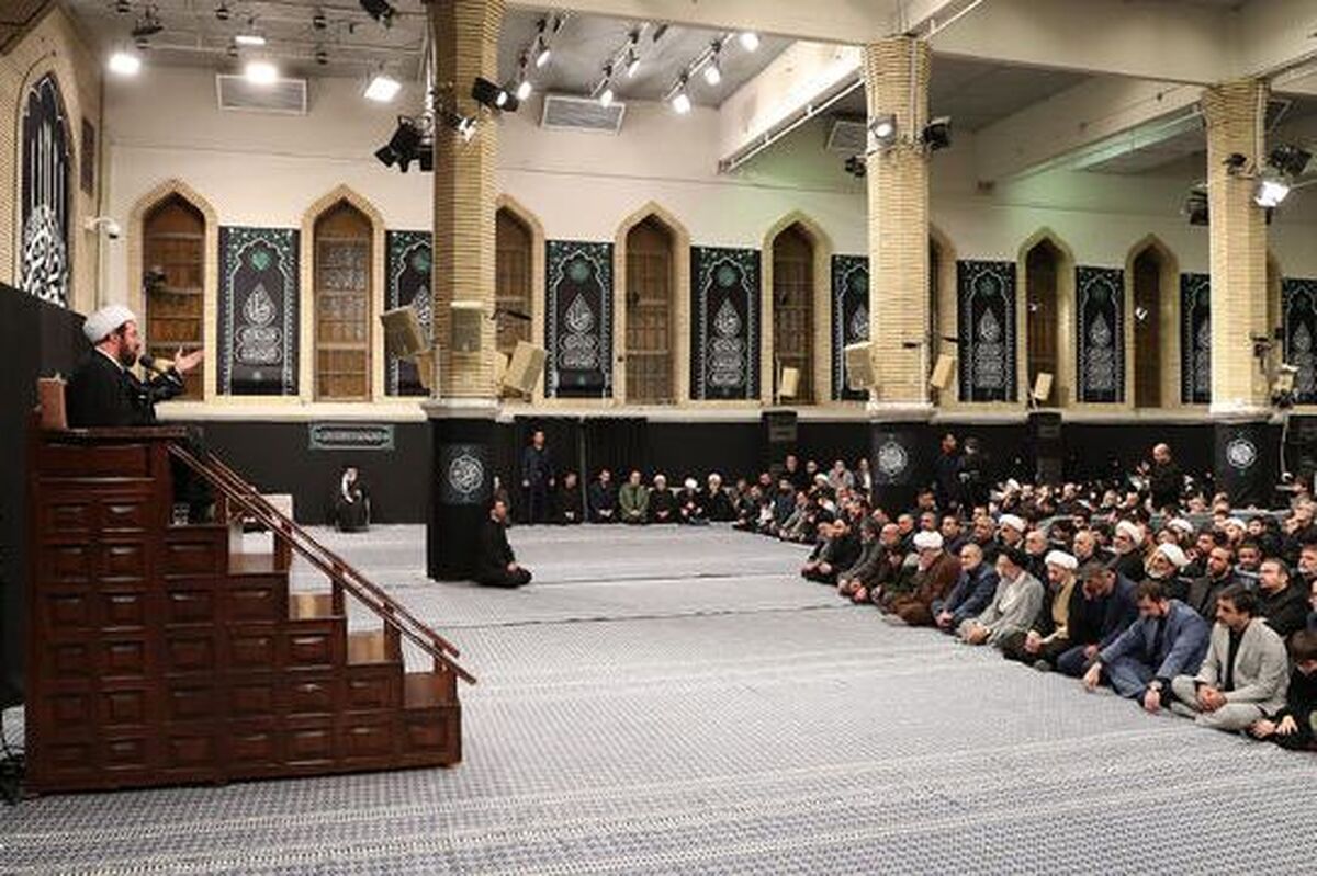 دومین شب مراسم عزاداری شهادت حضرت زهرا در حسینیه امام خمینی