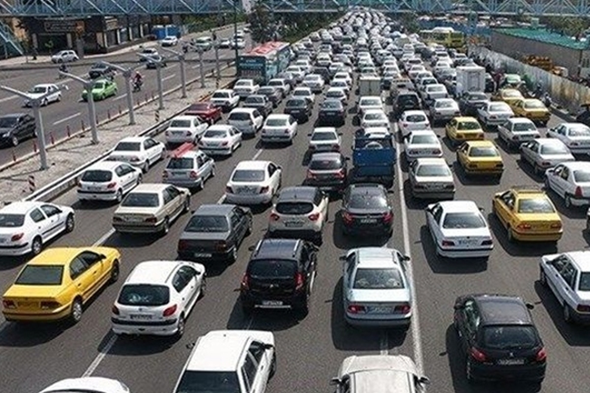 راهکار عجیب برای ترافیک سرای ایرانی؛ این قسمت نسخه تبلیغاتی