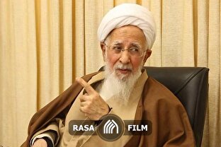 تفسیر تسنیم محصول کار جمعی حوزه و از برکات نظام اسلامی است