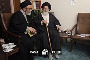 پدر در غم پسر شهید