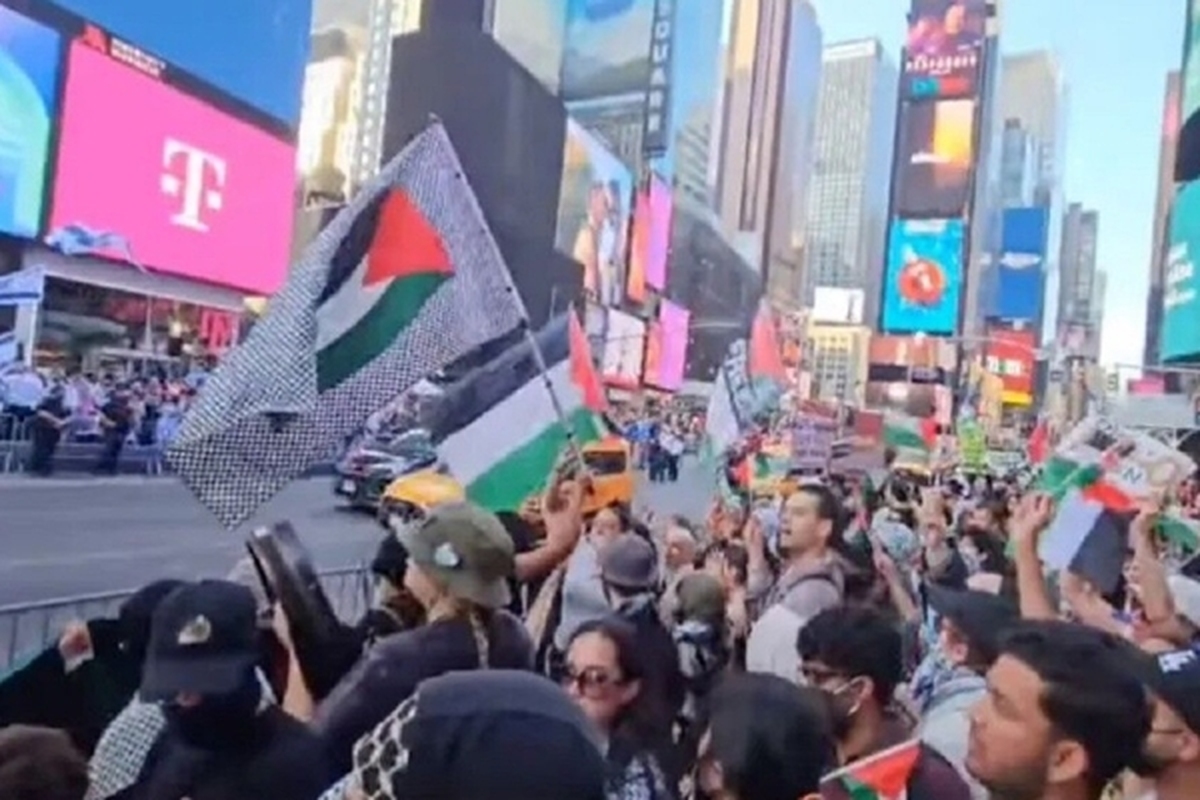 تظاهرات در میدان تایمز آمریکا در اعتراض به ترور «اسماعیل هنیه»