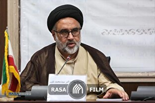 تلفیق مباحث عرفانی با آیات الهی و روایات لازم و قابل توجه است