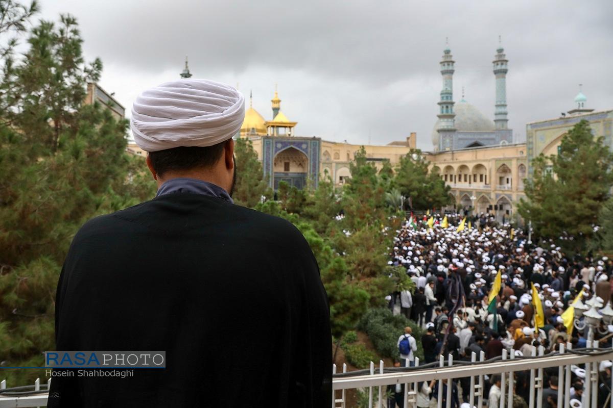 اجتماع و راهپیمایی بزرگ حوزویان در محکومیت ترور شهید سیدحسن نصرالله