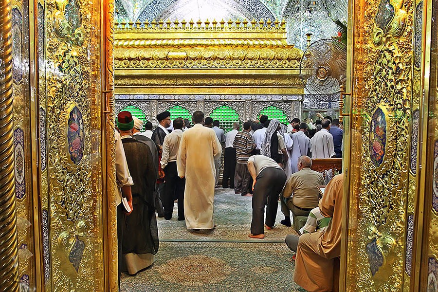 ابعاد توحیدی، تربیتی و آداب زیارت در منظومه فکری حضرت آقا
