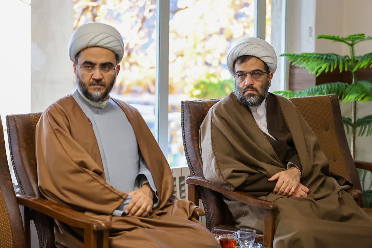 نشست مدیران مدارس علوم دینی تبریز با نماینده ولی‌فقیه در استان+ تصاویر