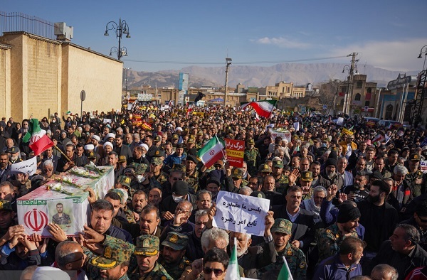 تشییع پیکر مطهر سه شهید اغتشاشات در شیراز