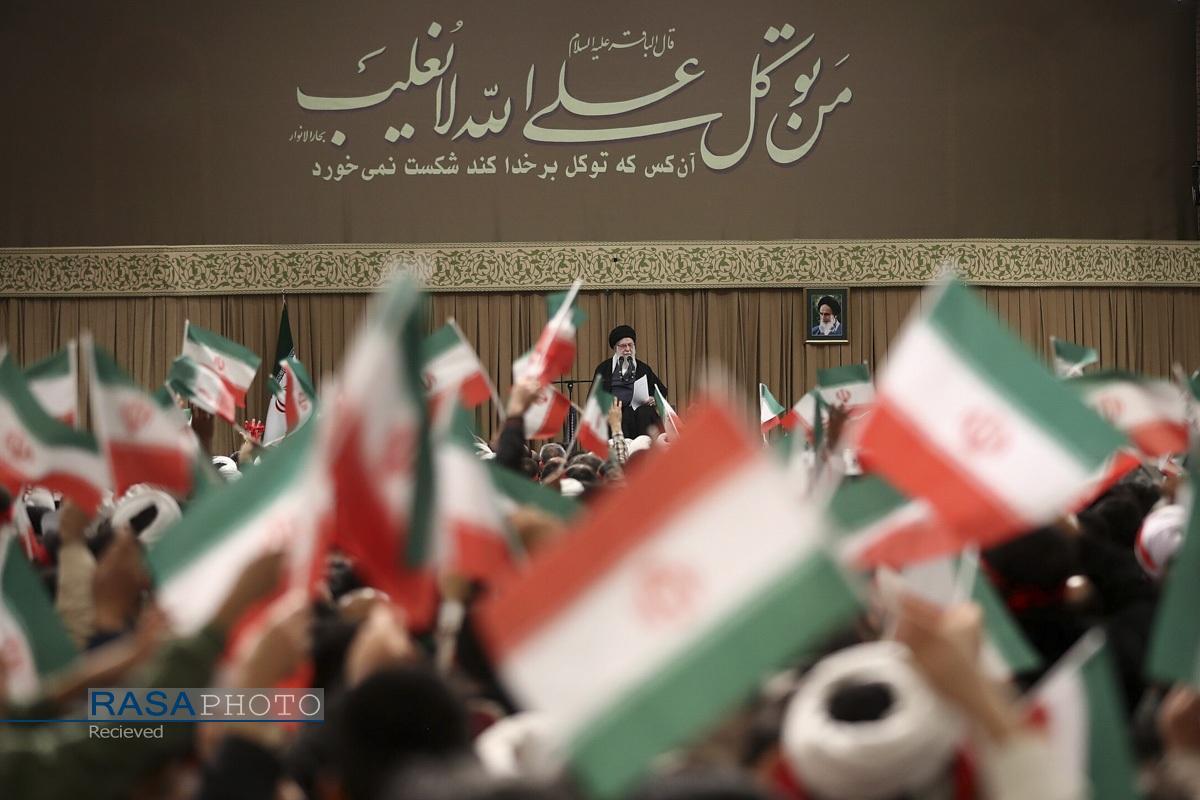 حاشیهنویسی یک دیدار، بازنویسی یک تاریخ حاشیهنویسی یک دیدار، بازنویسی یک تاریخ