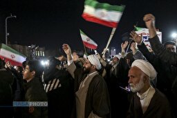 تجمع و راهپیمایی شبانه مردم انقلابی قم علیه اغتشاشگران