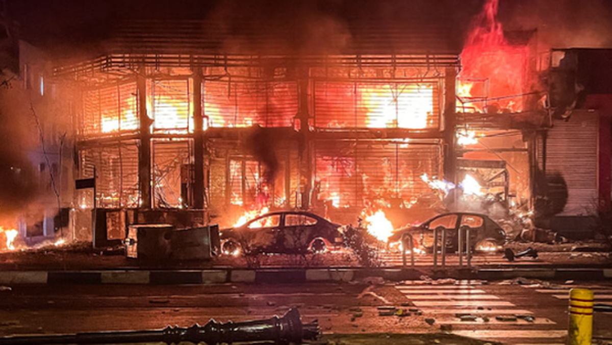 از زخم اقتصادی تا جنگ شناختی از زخم اقتصادی تا جنگ شناختی