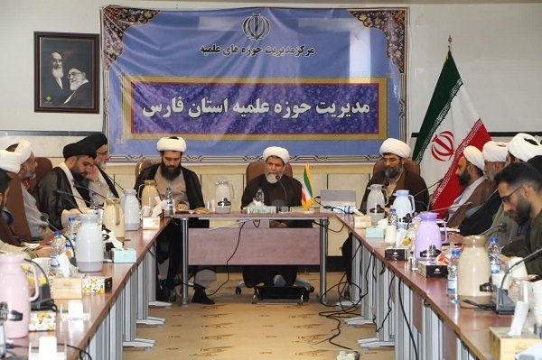 نشست گروه‌های جهادی طلاب فارس با محوریت تقویت جذب حوزه علمیه برگزار شد