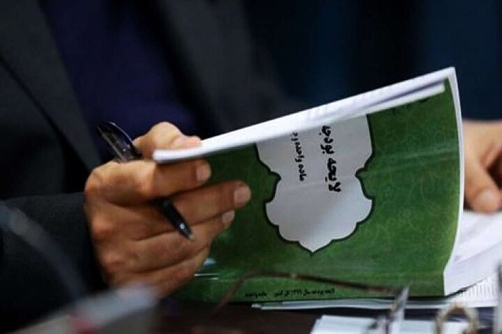 مبنای تصمیم‌های اقتصادی دولت غلط است/ کسری مصنوعی، گرانی واقعی و فشار بر مردم است