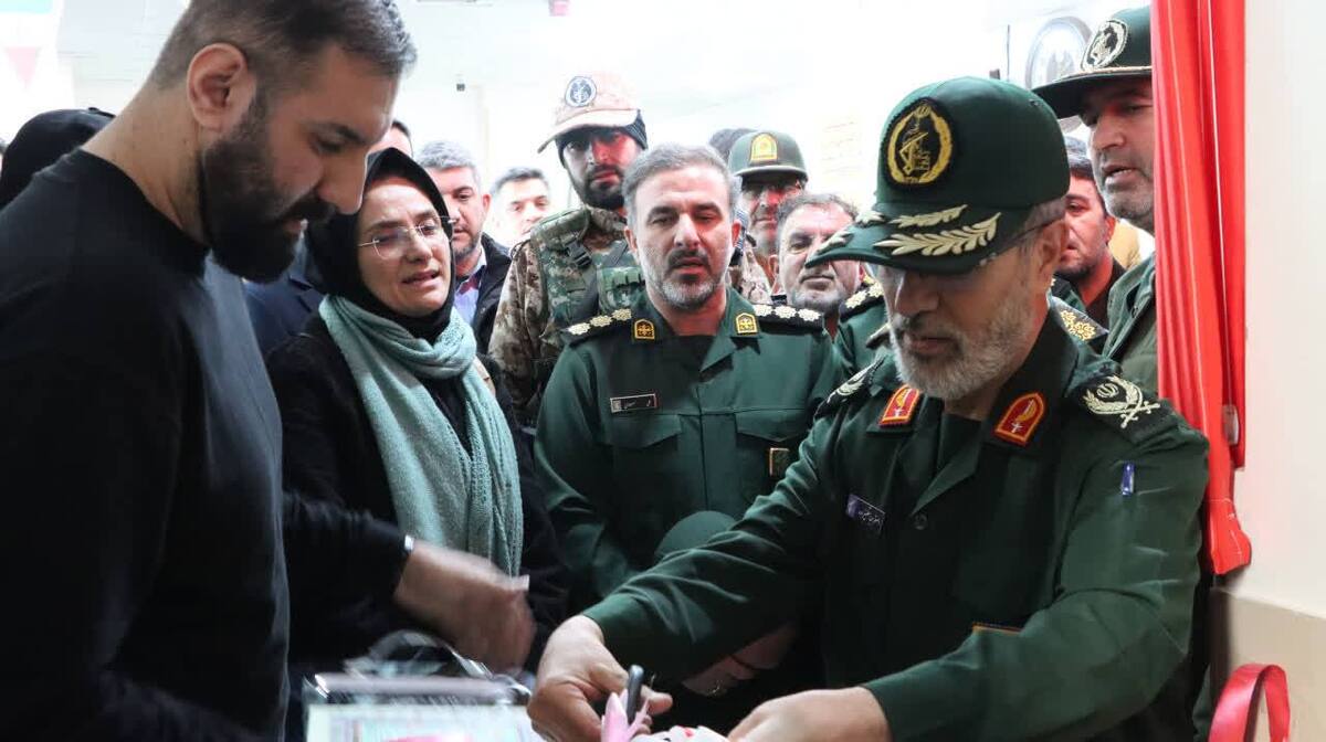 افتتاح فاز دوم درمانگاه نصر میانه با حضور فرمانده سپاه عاشورا