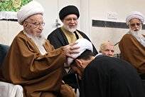 مراسم عمامه گذاری طلاب با حضور مراجع تقلید برگزار شد