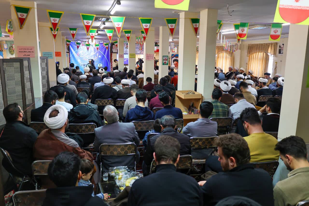 برگزاری مراسم تلبس طلاب حوزههای علمیه آذربایجان شرقی در تبریز+ تصاویر برگزاری مراسم تلبس طلاب حوزههای علمیه آذربایجان شرقی در تبریز+ تصاویر