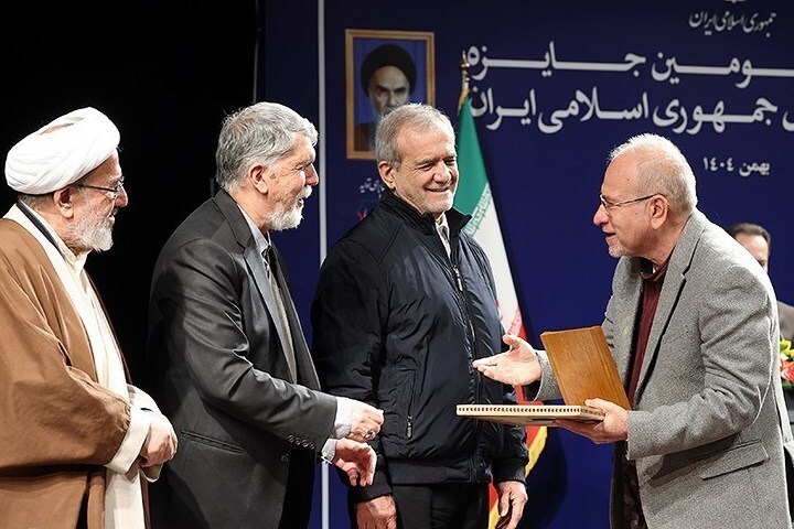 پایان چهل‌وسومین فصل افتخار کتاب ایران + معرفی آثار برگزیده