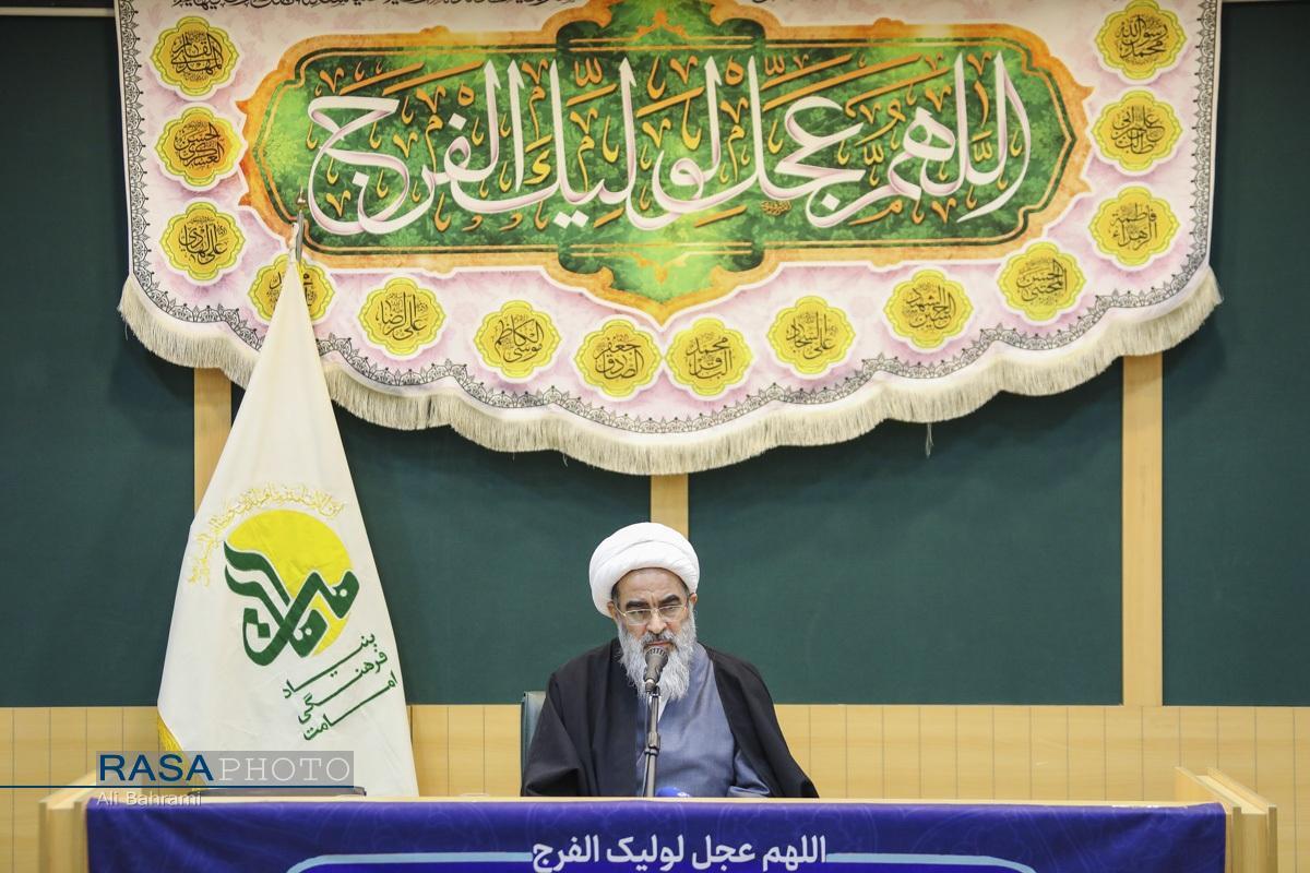 سومین آیین پیشواز دهه مهدویت برگزار شد