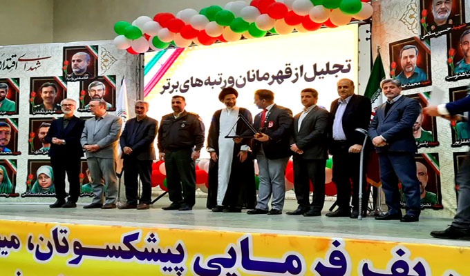 یادواره شهدا خدمت و اقتدار در کاشان برگزار شد + عکس