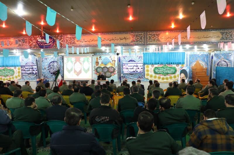 پاسداران نمونه و جانبازان در سپاه قمربنی هاشم (ع) تجلیل شدند پاسداران نمونه و جانبازان در سپاه قمربنی هاشم (ع) تجلیل شدند