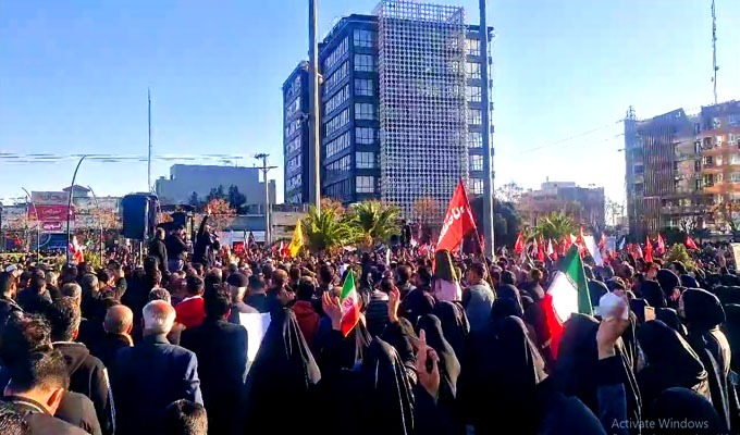 خروش مردم منتقم کاشان در عزای قائد شهید ایران اسلامی + عکس