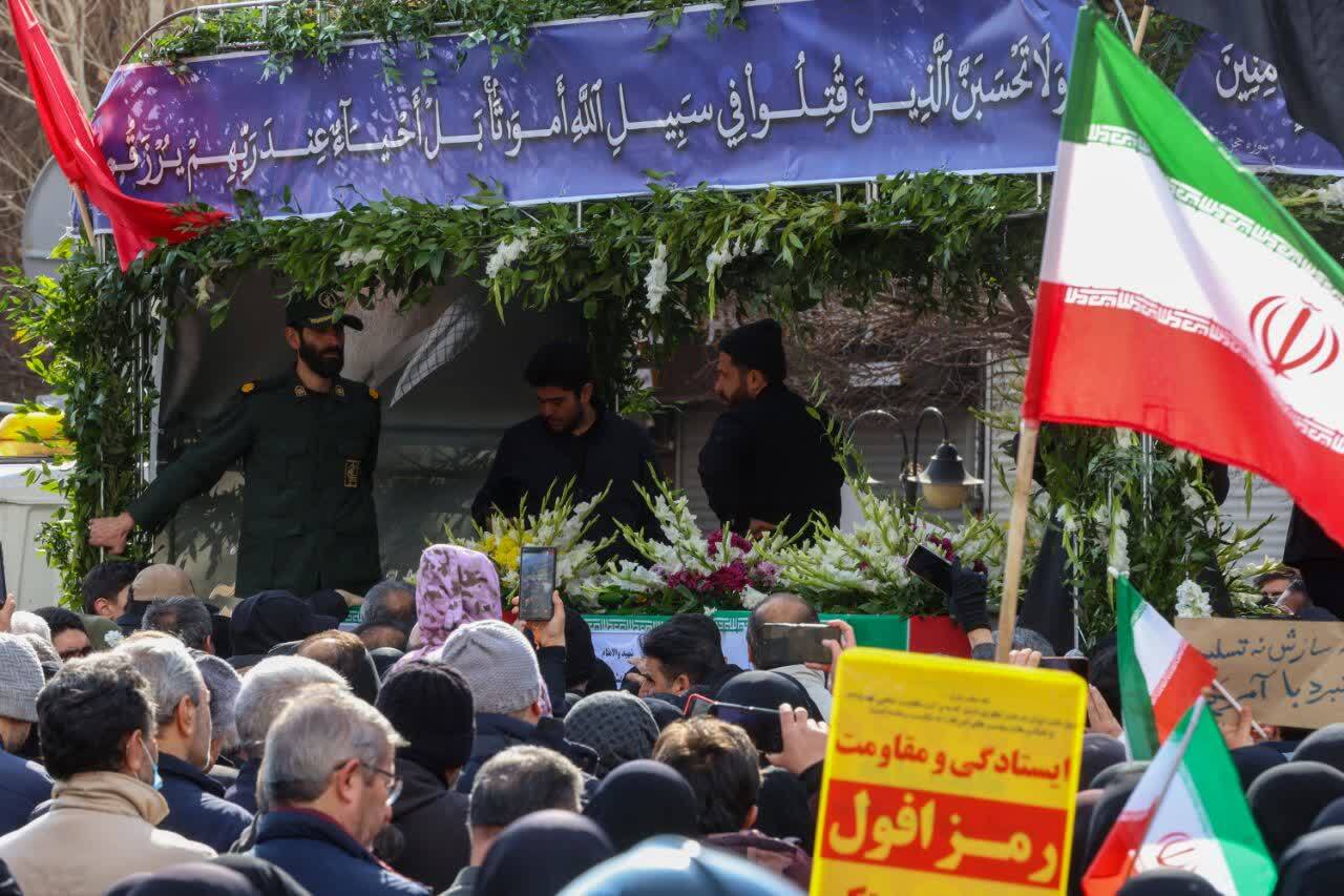 تشییع باشکوه پیکر ۱۲ شهید اقتدار آذربایجان شرقی با حضور گسترده مردم و مسئولان+ تصاویر