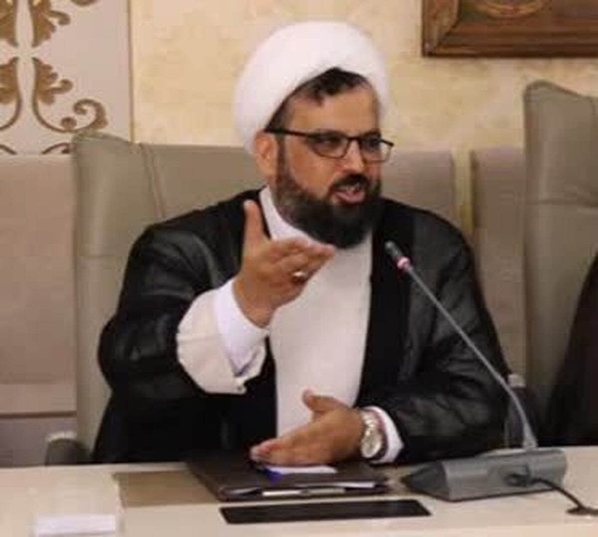 تقویت فعالیت های مسجد محور در جامعه ضروری است