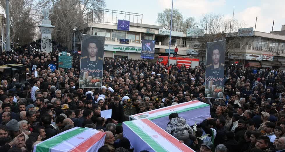 تشییع پیکر ۲۱ شهید جنایت صهیونی آمریکایی در مراغه+ تصاویر تشییع پیکر ۲۱ شهید جنایت صهیونی آمریکایی در مراغه+ تصاویر