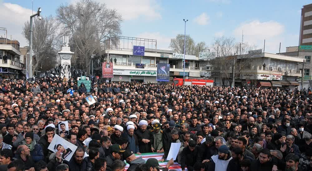 تشییع پیکر ۲۱ شهید جنایت صهیونی آمریکایی در مراغه+ تصاویر تشییع پیکر ۲۱ شهید جنایت صهیونی آمریکایی در مراغه+ تصاویر