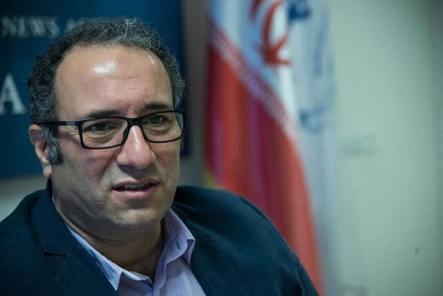 حضور ابراهیم حاتمی کیا در راهپیمایی های مردمی تهران/ واکنش الهام چرخنده به شهادت رهبر انقلاب