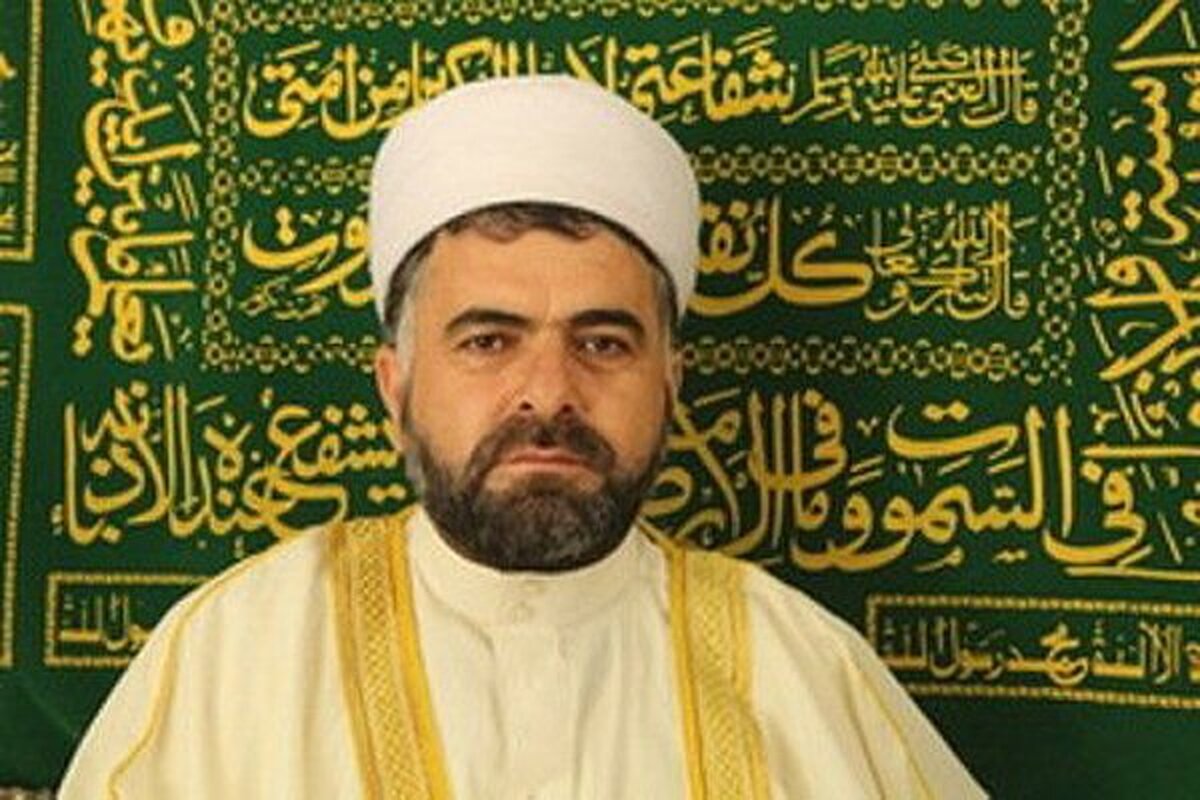 بصیرت رهبر شهید انقلاب را از طوفان‌ها عبور داد