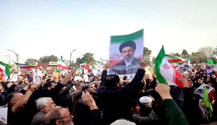بیعت مردم کاشان با رهبر سوم انقلاب اسلامی