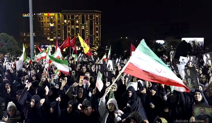 مراسم وداع با کاروان سوم شهدای اقتدار کاشان برگزار شد + عکس مراسم وداع با کاروان سوم شهدای اقتدار کاشان برگزار شد + عکس