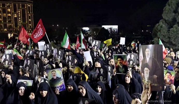 مراسم وداع با کاروان سوم شهدای اقتدار کاشان برگزار شد + عکس مراسم وداع با کاروان سوم شهدای اقتدار کاشان برگزار شد + عکس