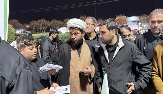 مردم کاشان پای کار انقلاب مردم کاشان پای کار انقلاب