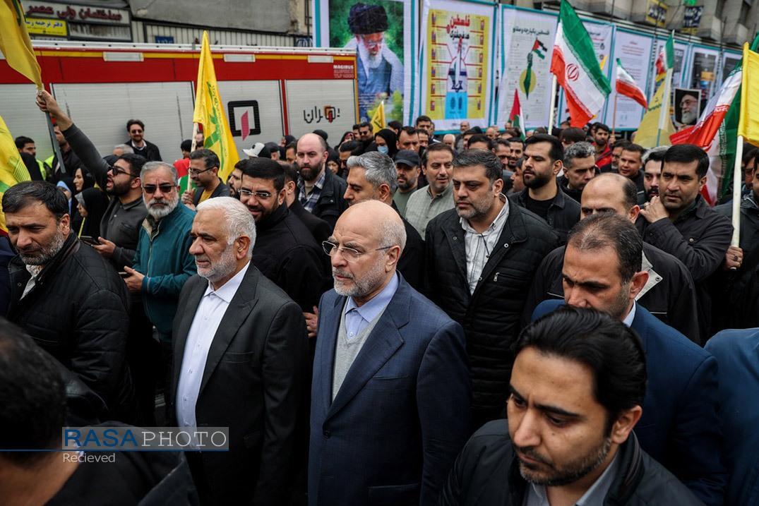 حماسه ملت ایران در روز قدس با لبیک به ندای رهبری آغاز شد حماسه ملت ایران در روز قدس با لبیک به ندای رهبری آغاز شد