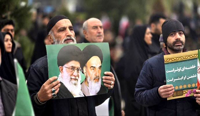 غرش درالمومنین کاشان در روز جهانی قدس + عکس غرش درالمومنین کاشان در روز جهانی قدس + عکس