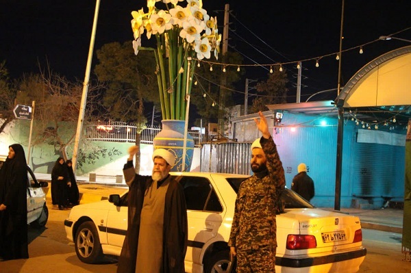 گزارشی از اقدامات جهادی طلاب و روحانیون فارس در روزهای جنگ