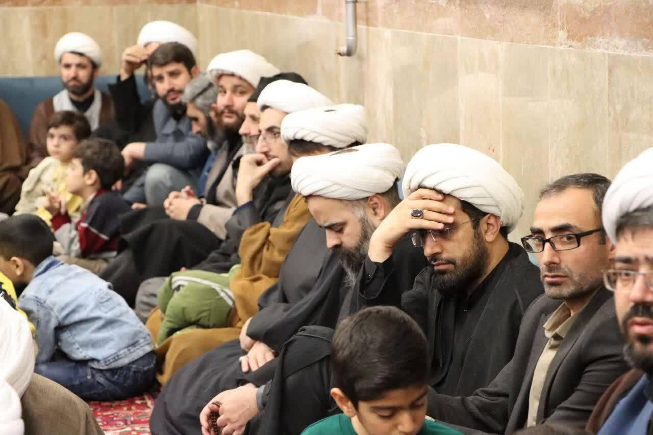 برگزاری ویژهبرنامه تبیینی و عزای امام شهید برای خانوادههای طلاب تبریز+ تصاویر برگزاری ویژهبرنامه تبیینی و عزای امام شهید برای خانوادههای طلاب تبریز+ تصاویر