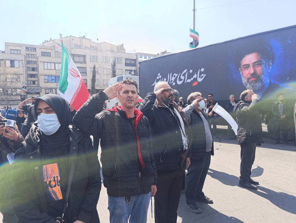 آغاز تشییع شهدای ناوشکن دنا و شهیدان لاریجانی و سلیمانی آغاز تشییع شهدای ناوشکن دنا و شهیدان لاریجانی و سلیمانی