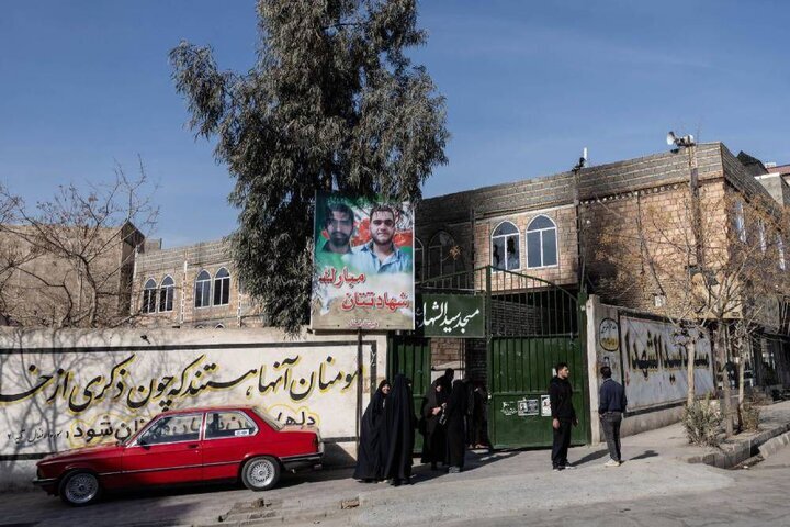 روایت تصویری «مسجد سوخته»؛ ردِ فداکاری بر فرش ماندگار شد! روایت تصویری «مسجد سوخته»؛ ردِ فداکاری بر فرش ماندگار شد!