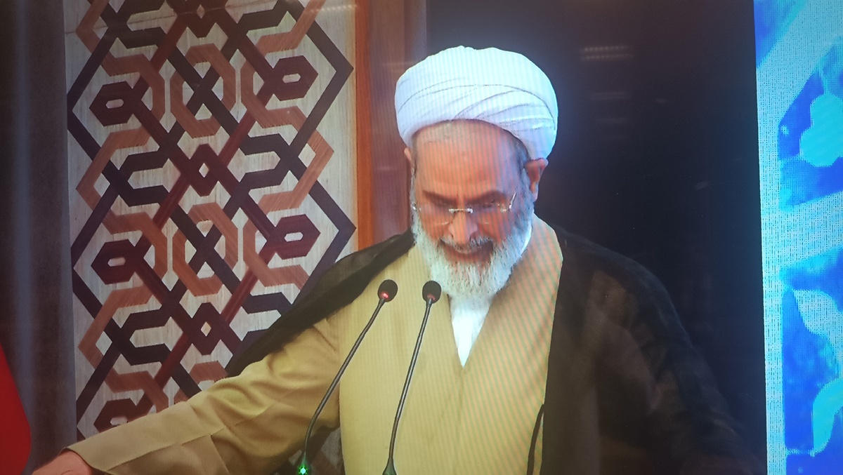 پیام رهبر معظم انقلاب توسط آیت الله اعرافی قرائت شد