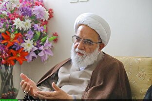 وظیفه حوزویان شناخت و عمل به منشور رهبر انقلاب است/ لزوم صیانت از حوزه دربرابر هجمه‌های داخلی و خارجی