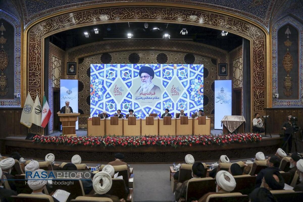 حمایت سازمان بسیج طلاب و روحانیون از پیام راهبردی رهبر انقلاب به مناسبت یکصدسالگی حوزه علمیه قم