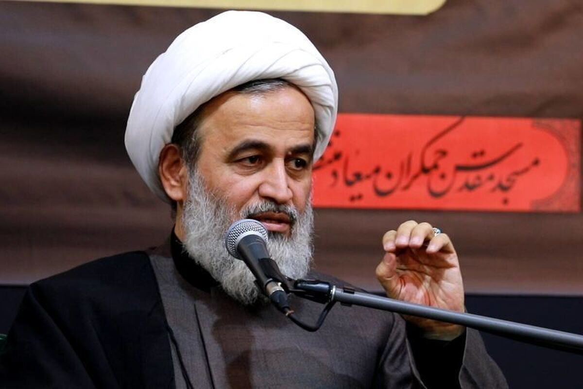 انقلاب اسلامی به نقطهای از عزت و اقتدار رسیده که آمریکا از موضع ضعف خواهان مذاکره با ایران است