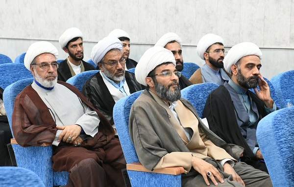برگزاری اجلاسیه فصلی مدیران مدارس علمیه فارس+تصاویر