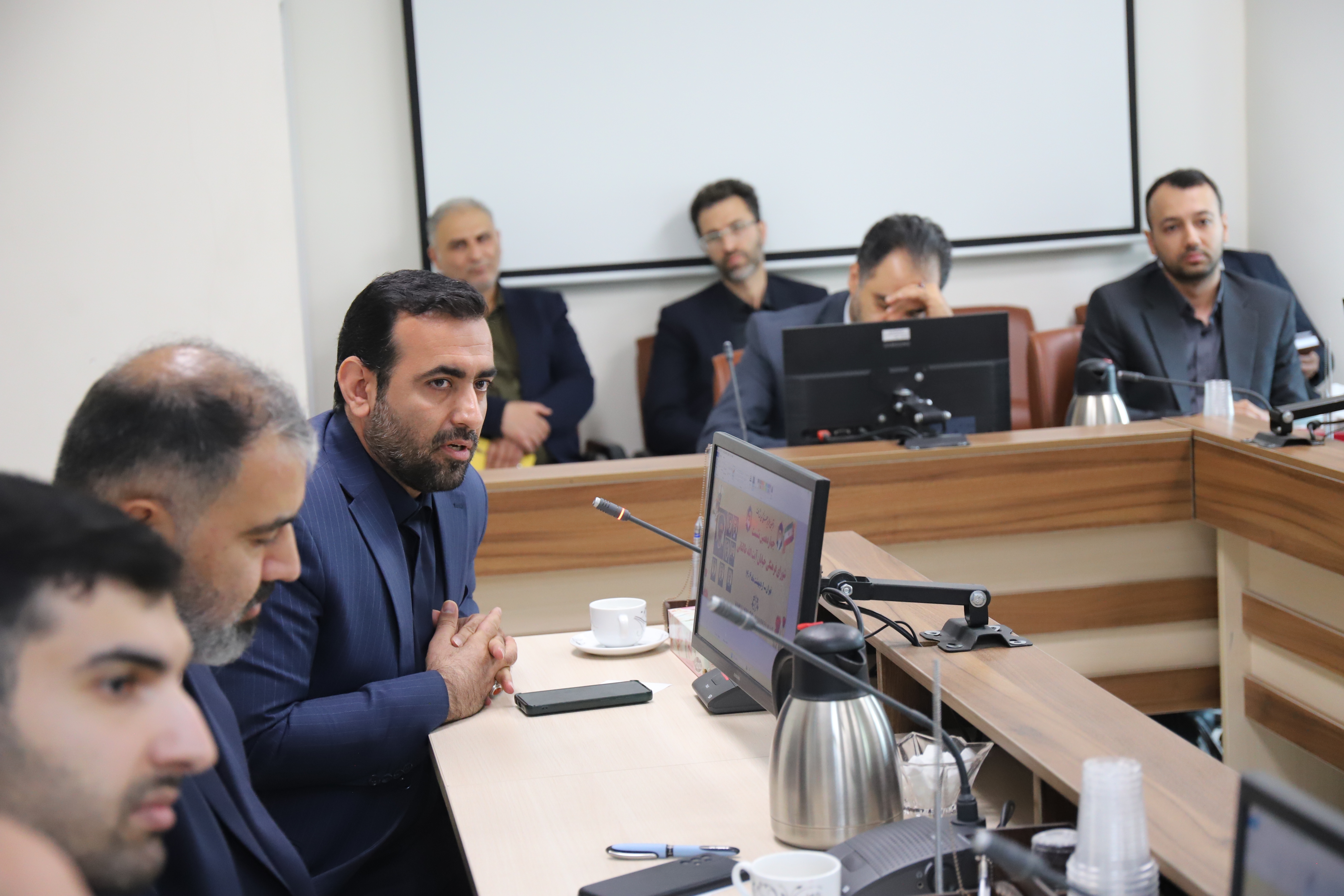 برپایی چهاردهمین نشست شورای فرهنگی خیابان آیت الله طالقانی در تهران برپایی چهاردهمین نشست شورای فرهنگی خیابان آیت الله طالقانی در تهران