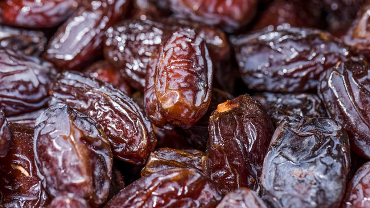 خرما یک میلیارد دلار درآمد به ایران میآورد