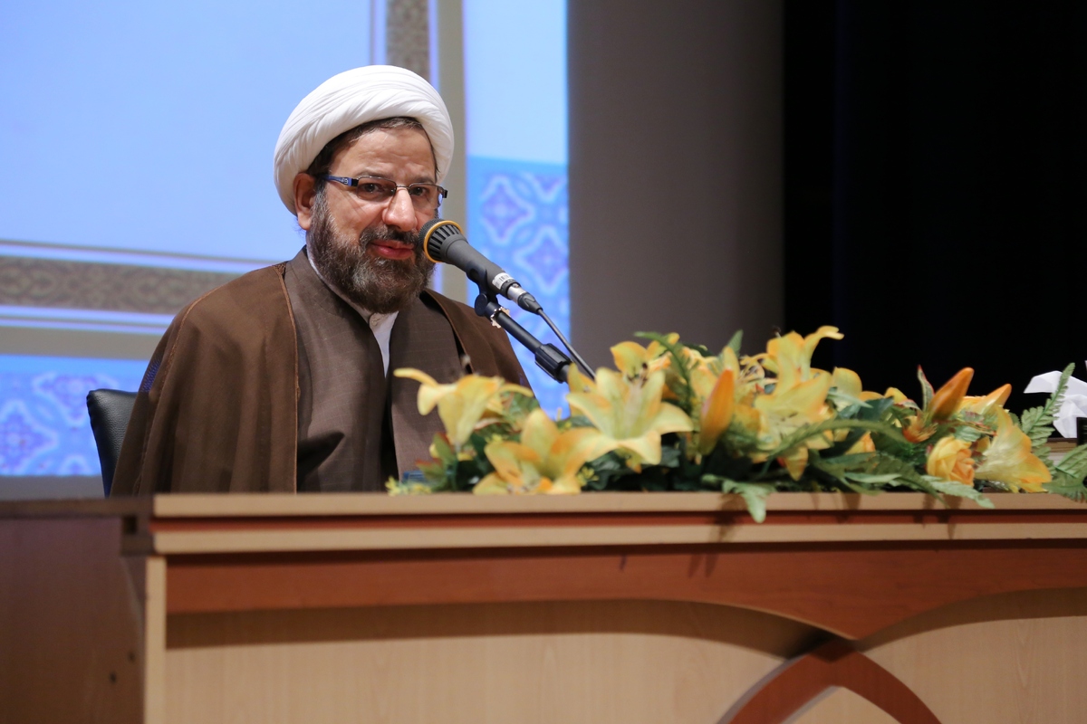 هرچه مقام شهید رئیسی بالاتر میرفت، متواضعتر میشد