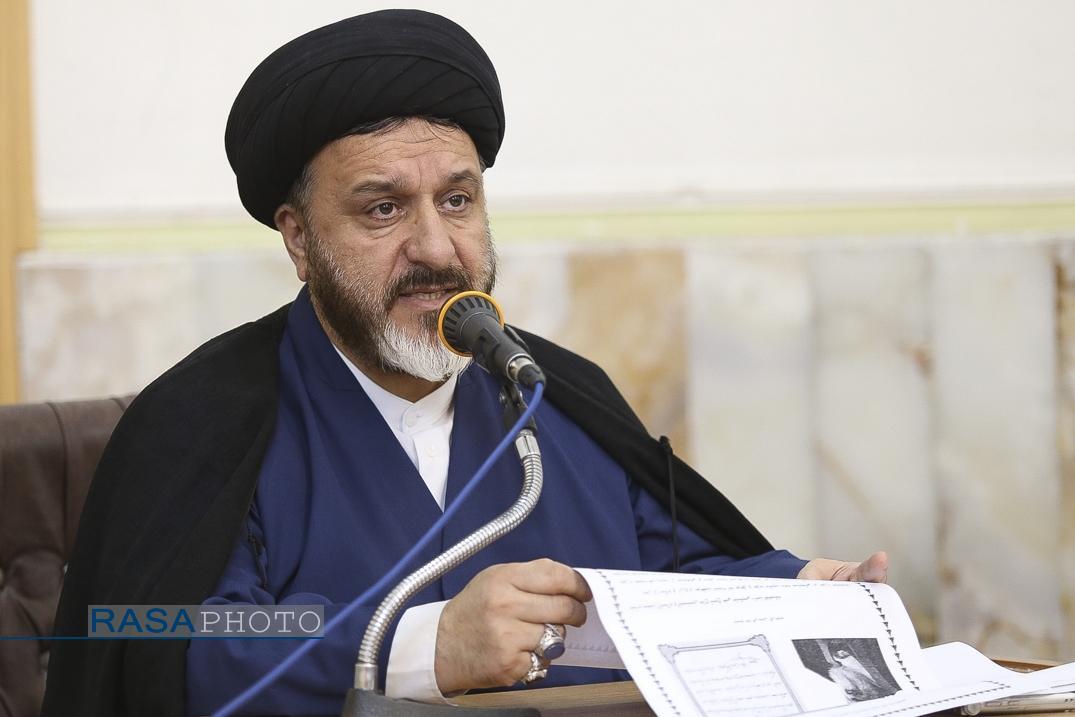 صیانت از حوزه‌های علمیه را از وظایف اصلی نمایندگان طلاب و فضلا برشمرد