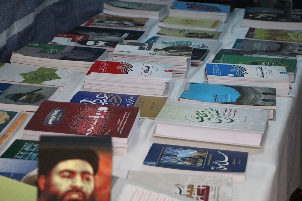 خبر عکس نداره////افتتاح چهارمین نمایشگاه دستاورد های حوزه علمیه فارس در حرم مطهر شاهچراغ